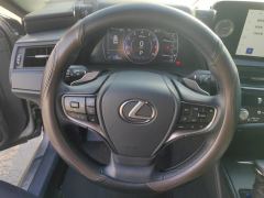 Lexus ES 200 Excellence Edition - ფოტო 18