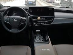Lexus ES 200 Excellence Edition - ფოტო 10
