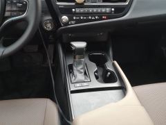 Lexus ES 200 Excellence Edition - ფოტო 13