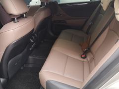 Lexus ES 200 Excellence Edition - ფოტო 17