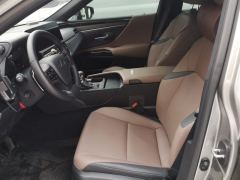 Lexus ES 200 Excellence Edition - ფოტო 8