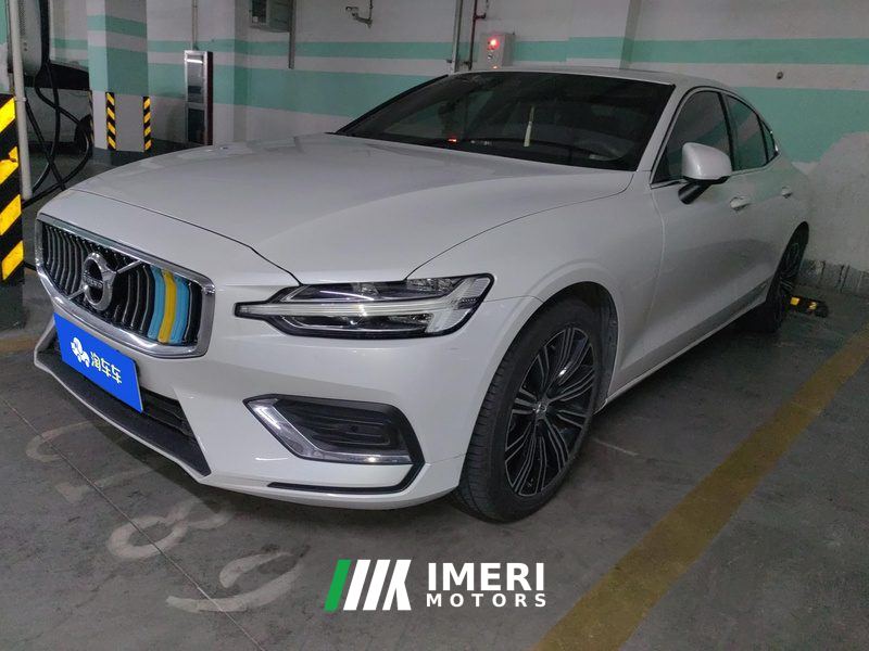 Volvo S60 B4 Intelligent Remote Luxury Edition
