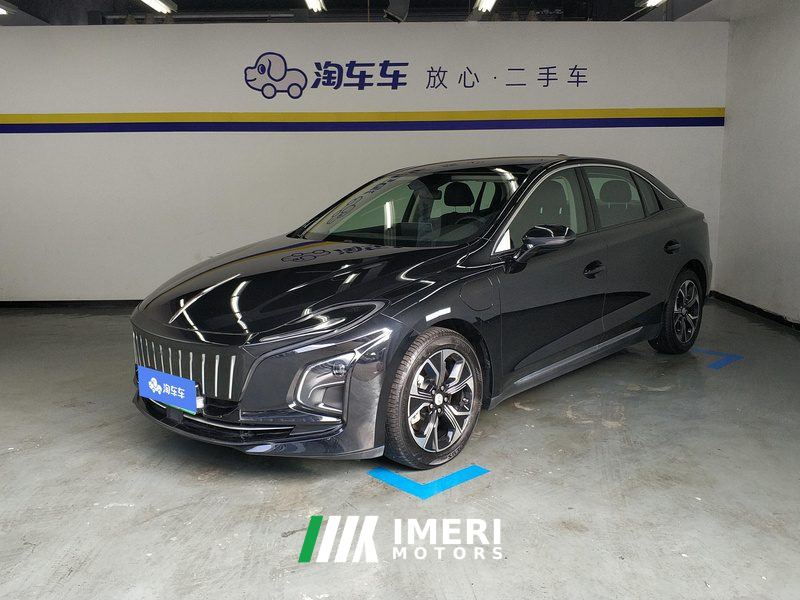 FAW E-QM5 431km Edition - автомобиль из Китая