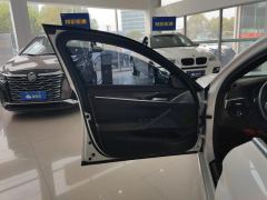BMW 5 Series Facelift 525Li M Sport Package - фото 12