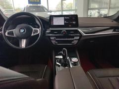 BMW 5 Series Facelift 525Li M Sport Package - фото 16