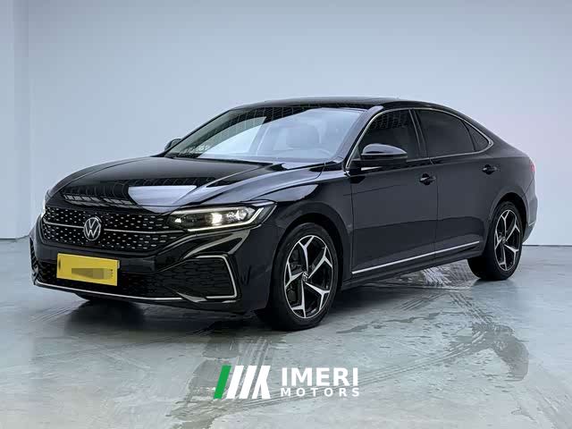 Volkswagen Passat Outstanding Edition 380TSI Dragon Prestige