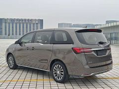 Buick GL8 Land Business Class Smart Edition - ფოტო 18