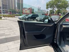 Tesla Model Y Rear-Wheel Drive - ფოტო 9