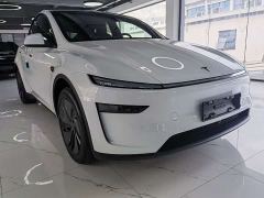 Tesla Model Y Rear-Wheel Drive - ფოტო 3