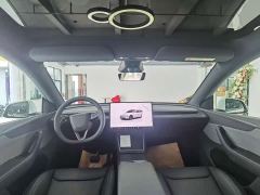 Tesla Model Y Rear-Wheel Drive - ფოტო 7
