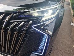 Toyota Sienna Dual-Engine 2.5L Comfort Edition - ფოტო 4