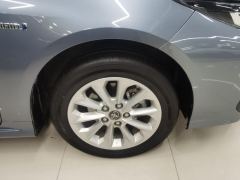 Toyota Corolla Dual-Engine 1.8L E-CVT Elite Edition - photo 6