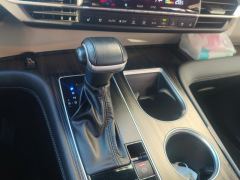 Toyota Gravia Hybrid 2.5L Honorable PLUS Edition - фото 19
