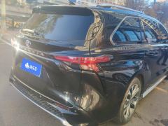 Toyota Gravia Hybrid 2.5L Honorable PLUS Edition - фото 2