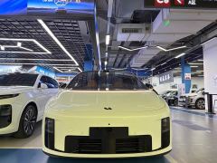 Li Auto i8 Standard Edition - ფოტო 2