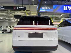 Li Auto i8 Standard Edition - ფოტო 5