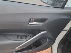Toyota Frontlander 2.0L Luxury Edition - photo 13