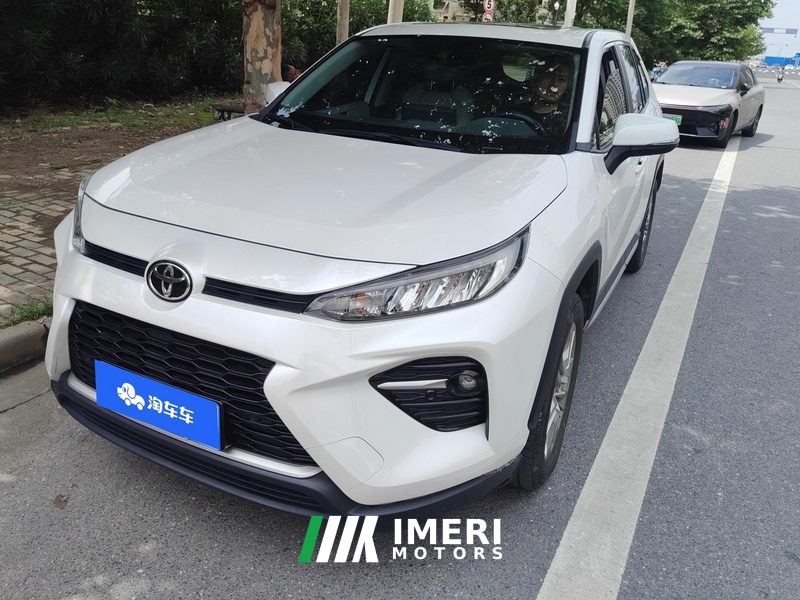 Toyota Wildlander 2.0L RWD Luxury Edition