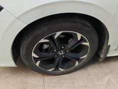 Honda Civic 240TURBO CVT Combustion Edition - фото 6