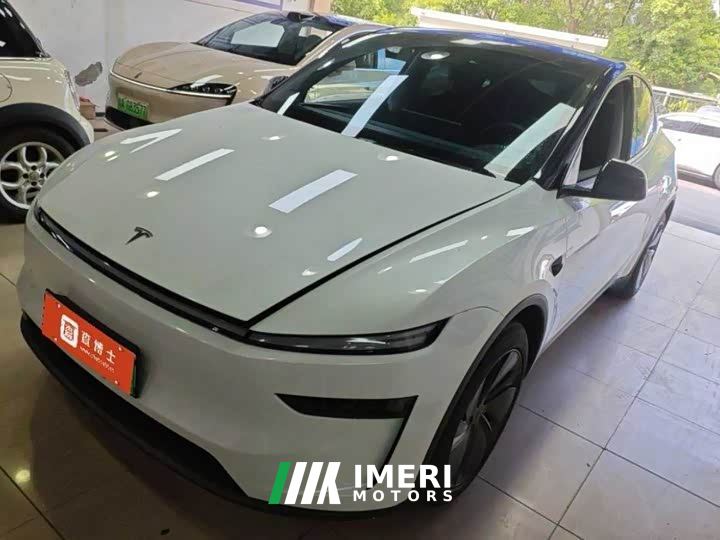 Tesla Model Y Rear-Wheel Drive