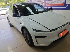 Tesla Model Y Rear-Wheel Drive - ფოტო 2