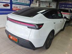 Tesla Model Y Rear-Wheel Drive - ფოტო 3
