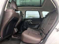 BMW iX1 eDrive25L M Sport Package - ფოტო 11