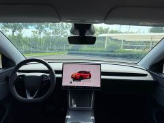 Tesla Model Y Rear-Wheel Drive - ფოტო 5
