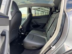 Tesla Model Y Rear-Wheel Drive - ფოტო 6
