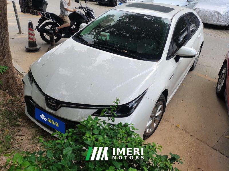 Toyota Corolla Dual-Engine 1.8L E-CVT Elite Edition