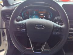 Ford Focus EcoBoost 180 ST Line - photo 18