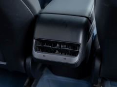Tesla Model Y Rear-Wheel Drive - ფოტო 18
