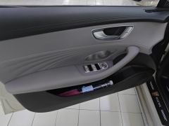 Roewe M7 DMH 1.5L 160km Enjoy Edition - ფოტო 13