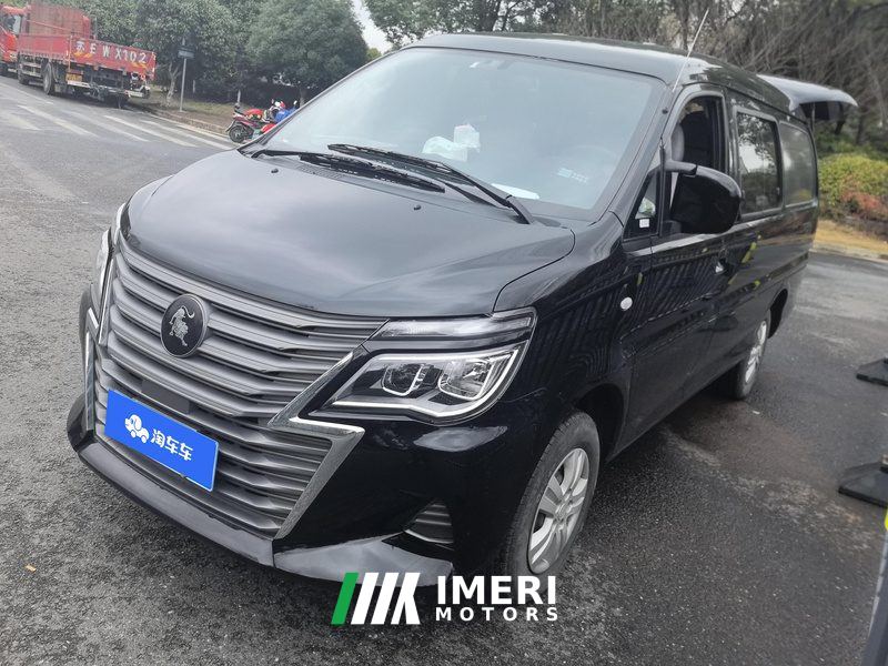 Dongfeng Lingzhi M5L 1.6L Base 7-seater