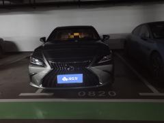 Lexus ES 200 Excellence Edition - ფოტო 3