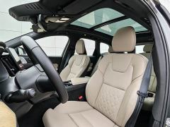 Volvo XC60 B5 AWD Smart Luxury Edition - ფოტო 12