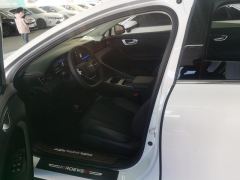 Roewe D7 Plug-in Hybrid 1.5L 125km Transcendence Edition - ფოტო 14