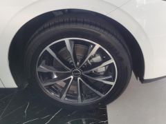 Roewe D7 Plug-in Hybrid 1.5L 125km Transcendence Edition - ფოტო 6