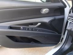 Hyundai Elantra 1.5L CVT Prestige Edition - photo 12