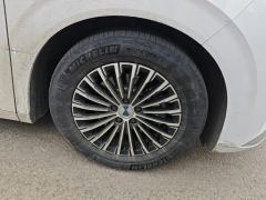 Denza D9 DM-i 1040 Premium - ფოტო 6