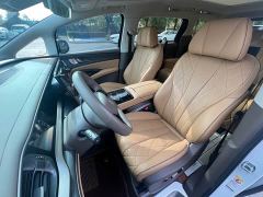 Denza D9 DM-i 970 AWD Premium Edition - ფოტო 11