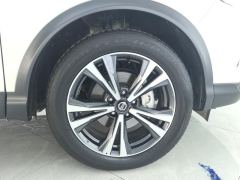 Nissan Qashqai 2.0L Luxury Edition - ფოტო 6
