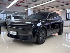 Li Auto L8 Max - photo 1