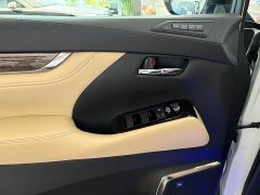 Toyota Alphard Hybrid 2.5L Premium Edition - photo 12