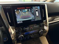 Toyota Alphard Hybrid 2.5L Premium Edition - photo 16