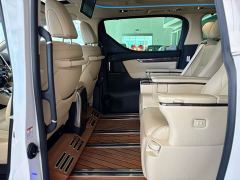 Toyota Alphard Hybrid 2.5L Premium Edition - photo 17