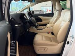 Toyota Alphard Hybrid 2.5L Premium Edition - photo 9