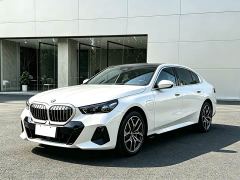 BMW i5 eDrive 40L M Sport Package - ფოტო 1