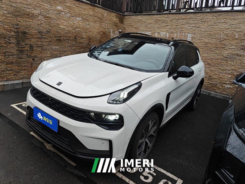 Lynk & Co 01 2.0T AWD Jin Halo - автомобиль из Китая