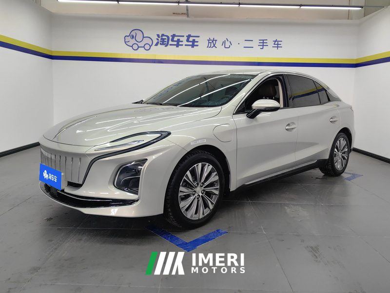 FAW Hongqi E-QM5 431km Charging Fun Edition 5-seater